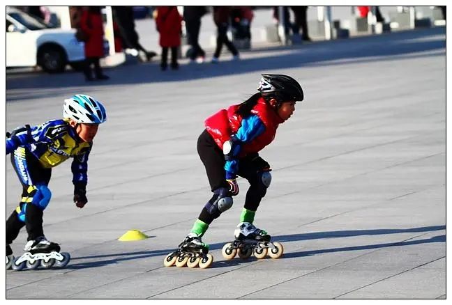 单排旱冰鞋倒滑教程