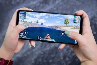 适合学生党玩的游戏手机版推荐